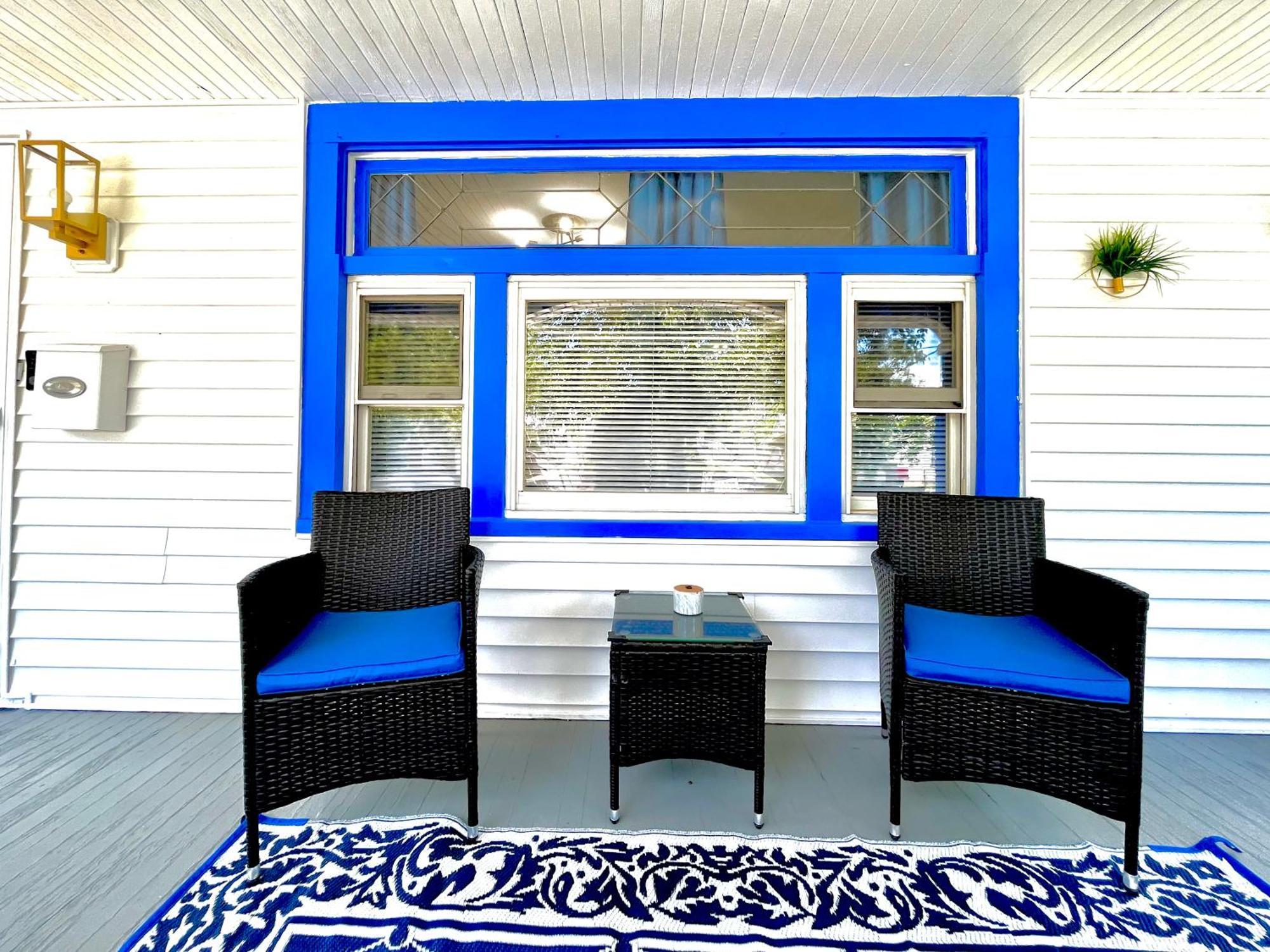 The Sapphire Haven - Your Old Brooklyn Oasis Awaits Families, Couples, Business Travelers Near Downtown With Parking, 300 Mb Wifi & Self Check-In Cleveland Exterior photo