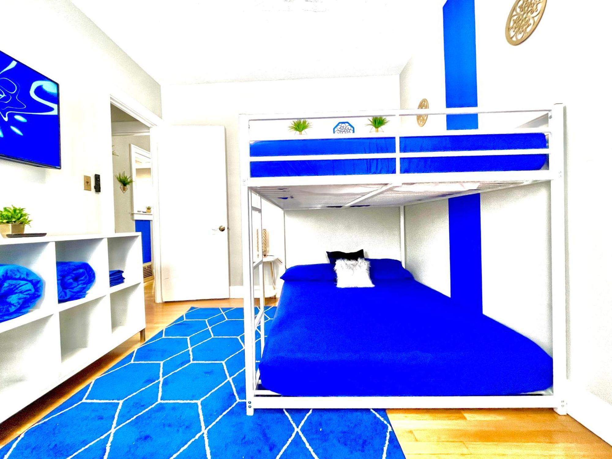 The Sapphire Haven - Your Old Brooklyn Oasis Awaits Families, Couples, Business Travelers Near Downtown With Parking, 300 Mb Wifi & Self Check-In Cleveland Exterior photo