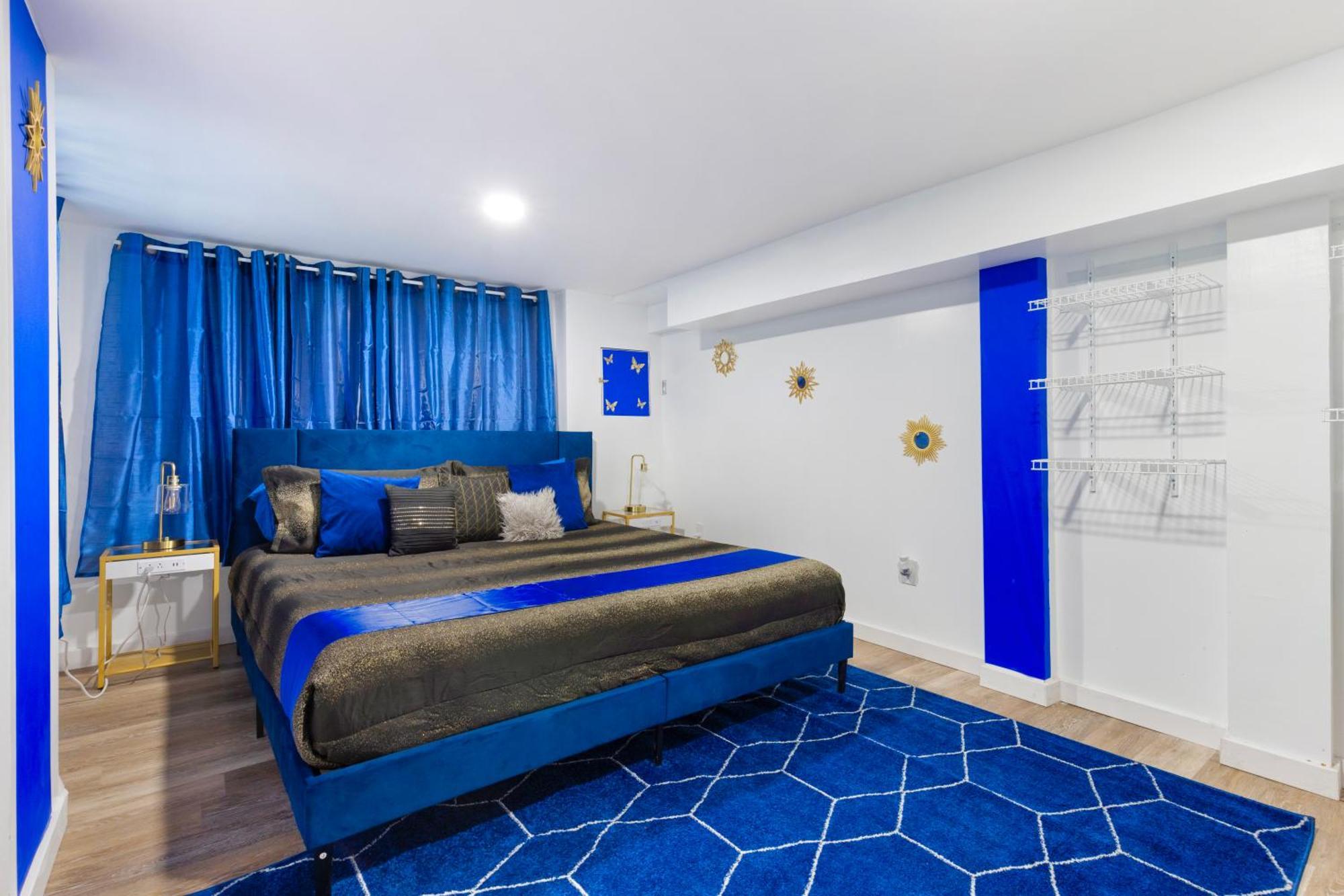 The Sapphire Haven - Your Old Brooklyn Oasis Awaits Families, Couples, Business Travelers Near Downtown With Parking, 300 Mb Wifi & Self Check-In Cleveland Exterior photo